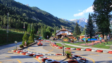 circuito minicars al minigolf panorama vigo di fassa