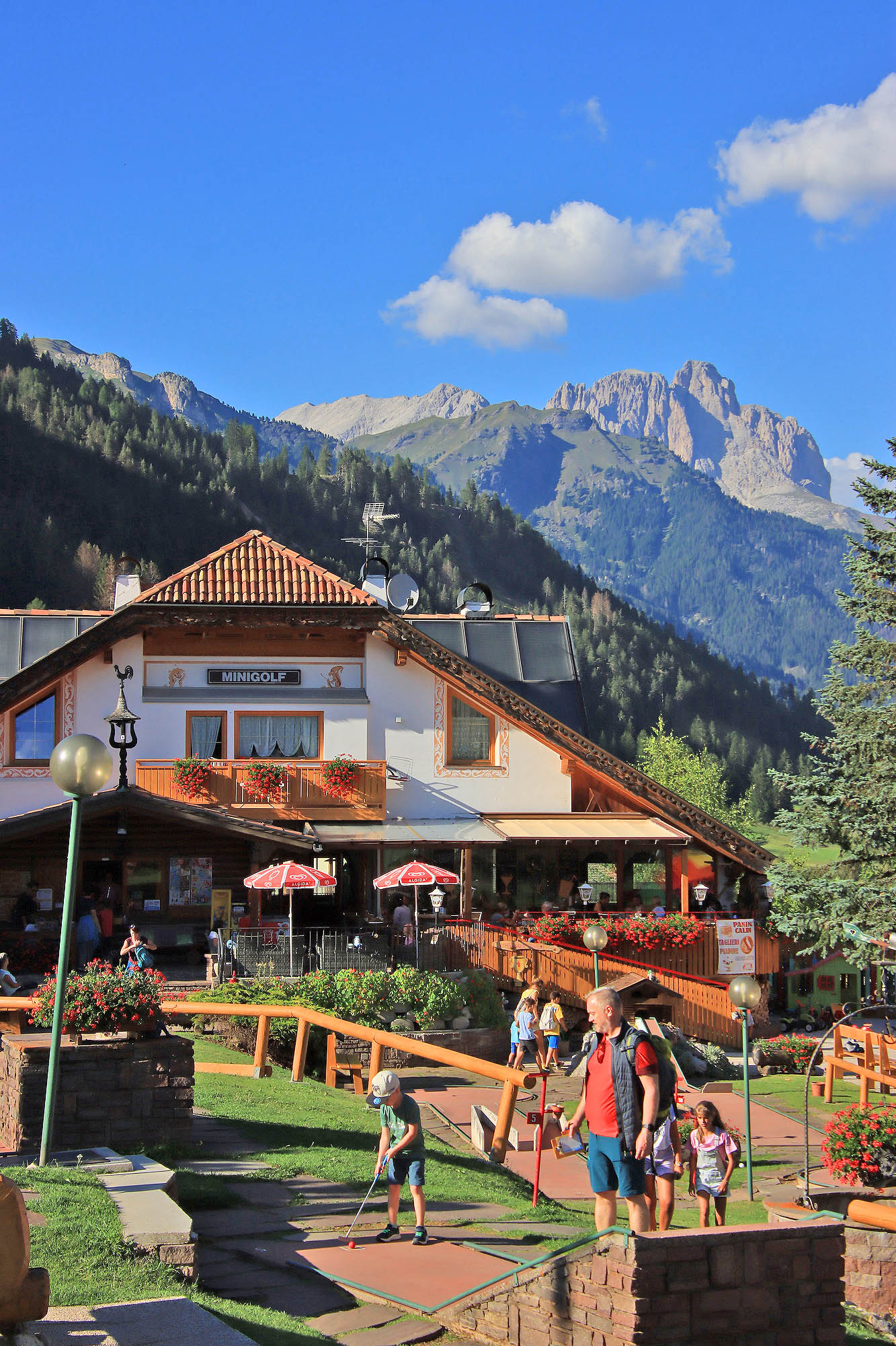 minigolf parco giochi panorama vigo di fassa